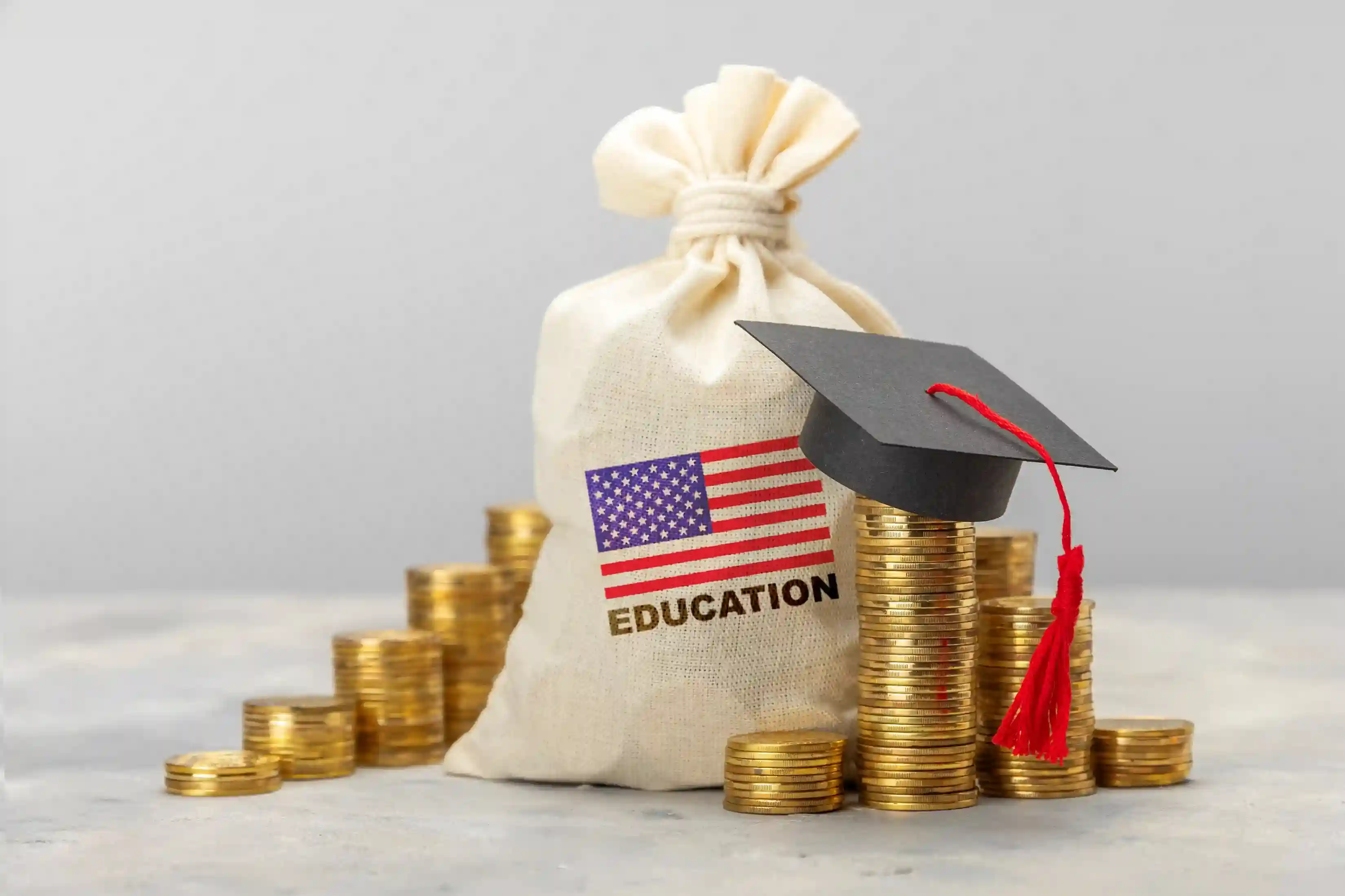 Study cost in USA including tuition fees and living expenses